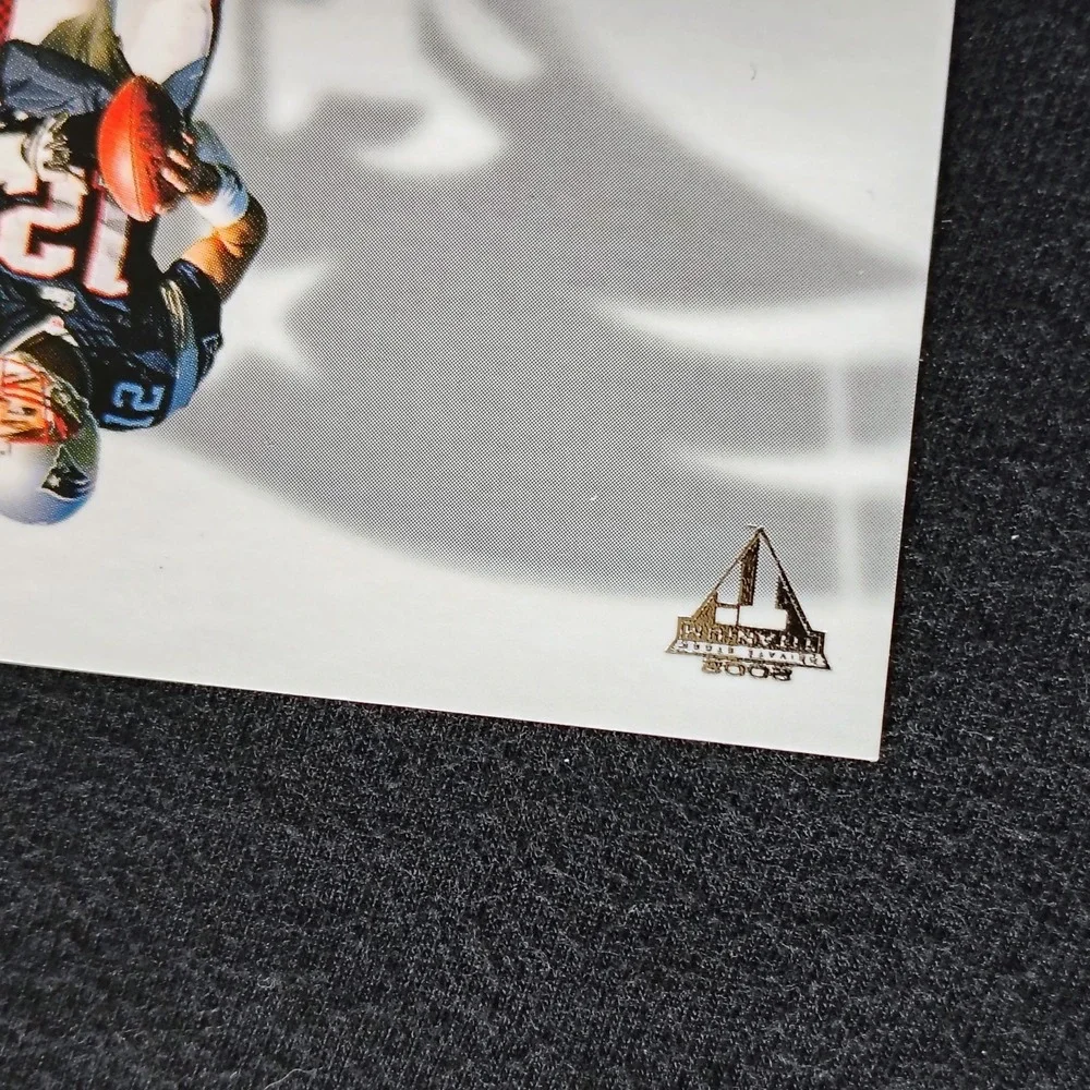 2002‎ Private Stock Titanium - Shadows Tom Brady #7 NFL Football Trading Card